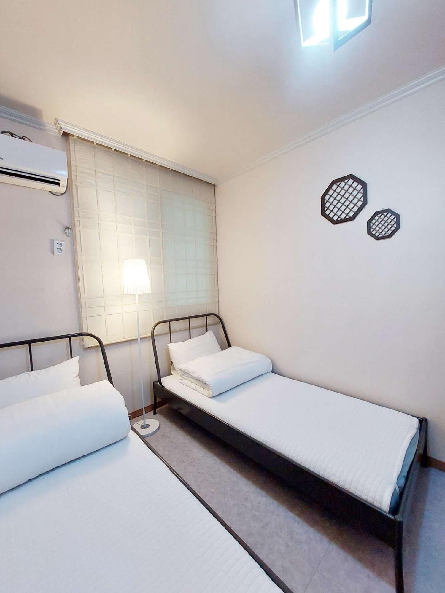 Blau Guesthouse Кьонджу Екстер'єр фото