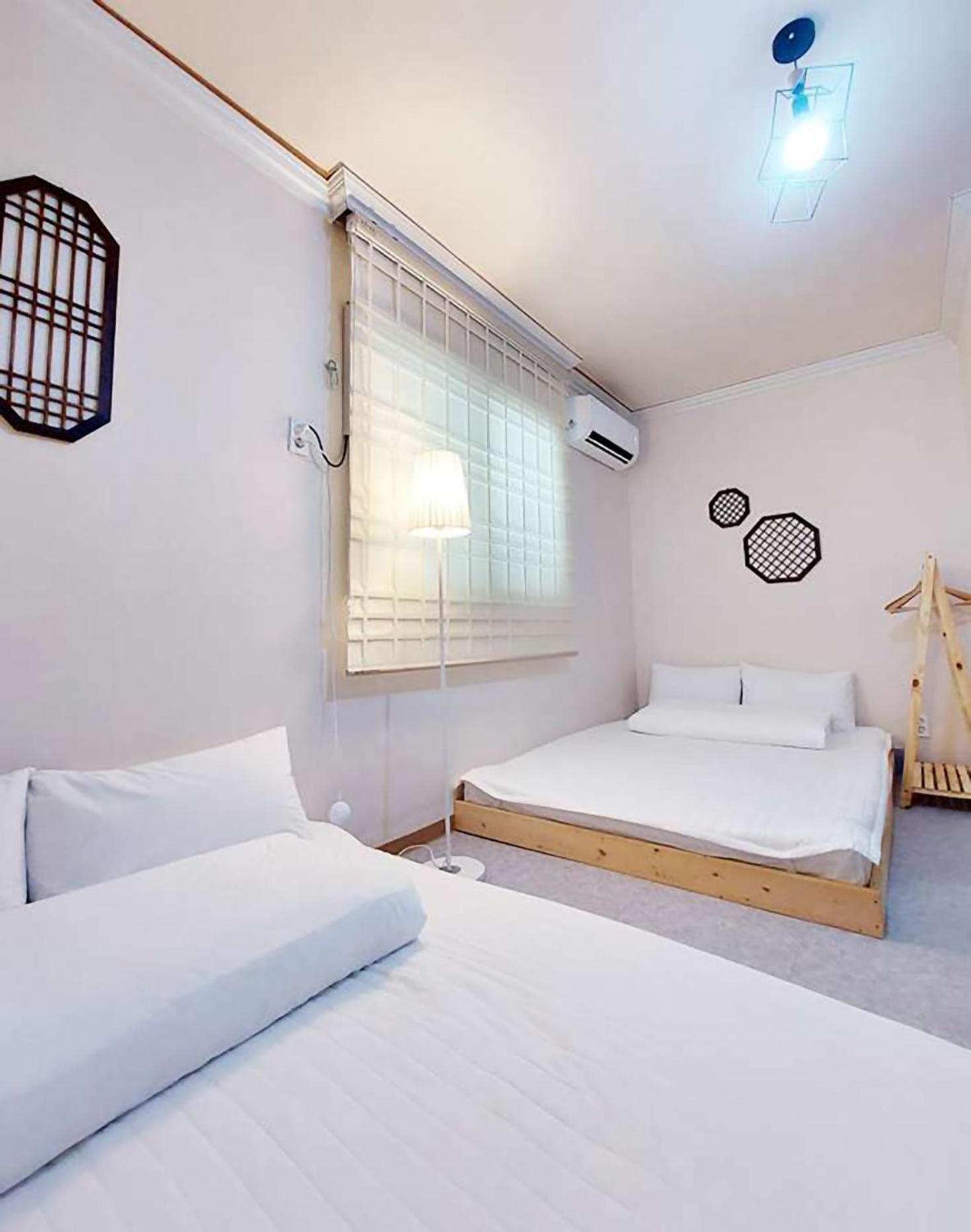 Blau Guesthouse Кьонджу Екстер'єр фото
